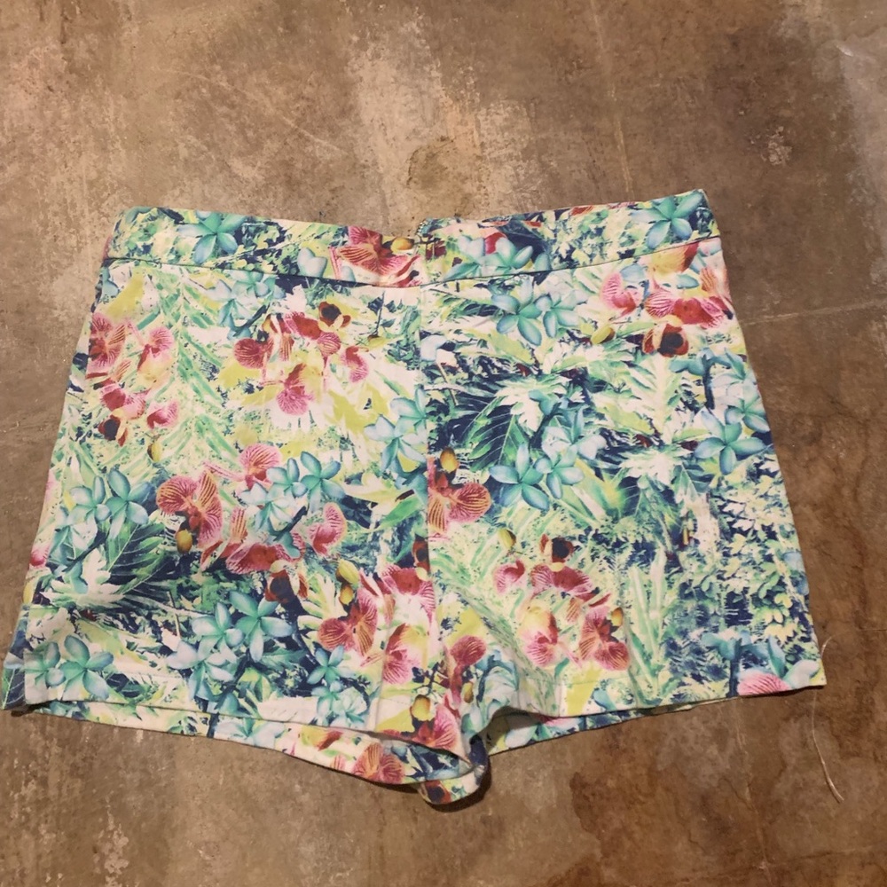 Forever 21 exclusive floral high waisted shorts
